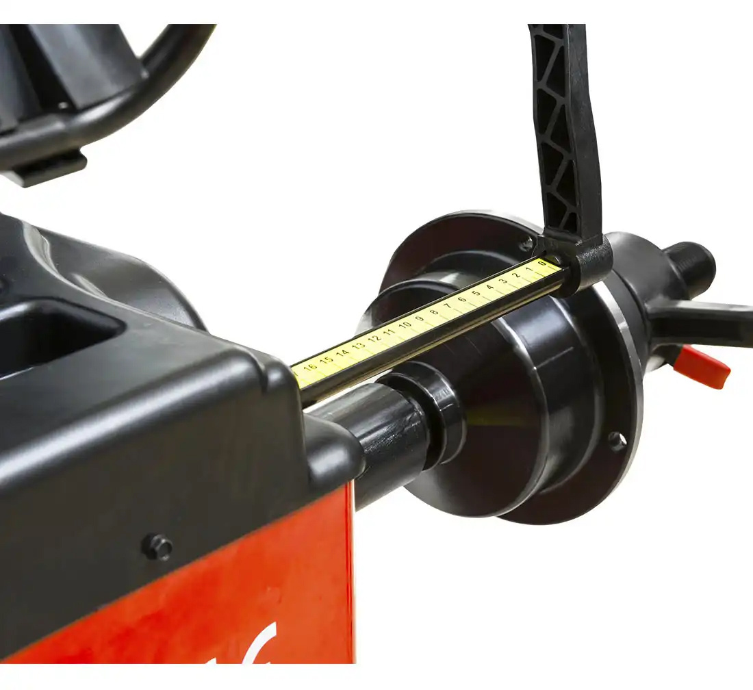 equilibreuse-pneu-automatique-REDATS-W-220-7 pack équilibreuse de pneu, machine à pneu et démonte pneu automatique avec 3ieme bras