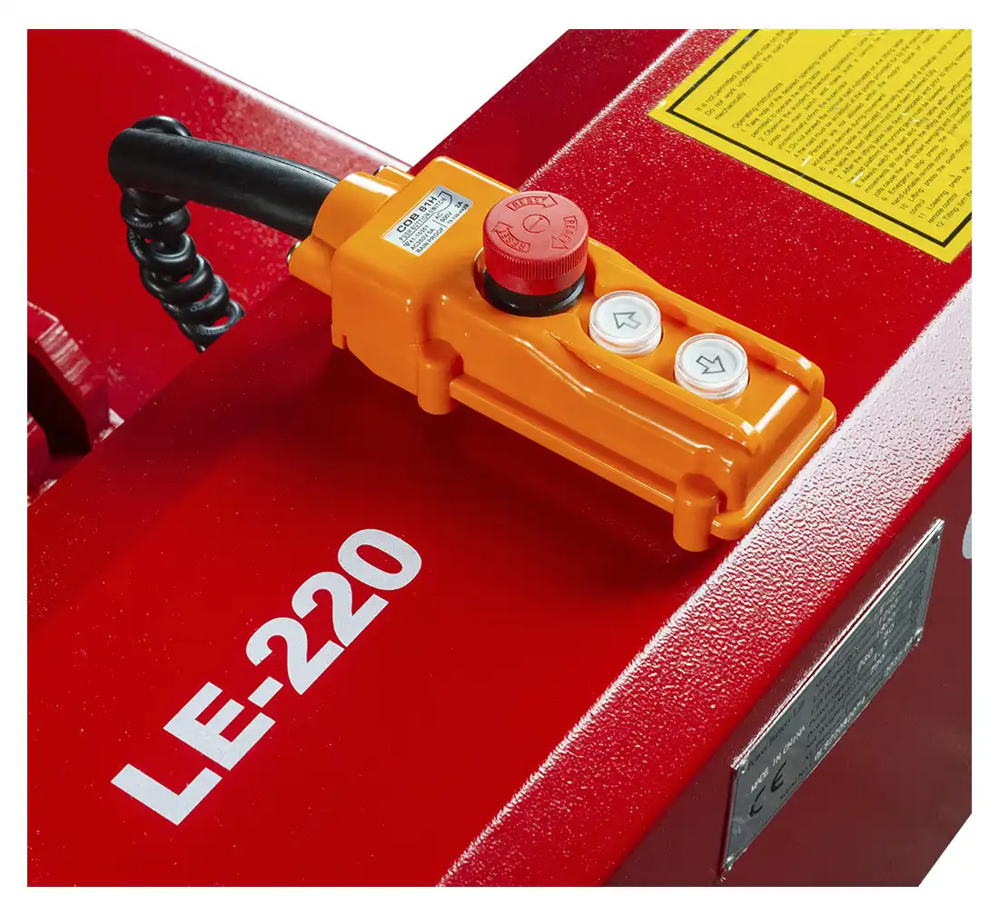 table-elevatrice-1200-kg-batterie-moteurs-transmissions-voiture-reparation-mecanique8 table élévatrice, table 1.2t sur élevage